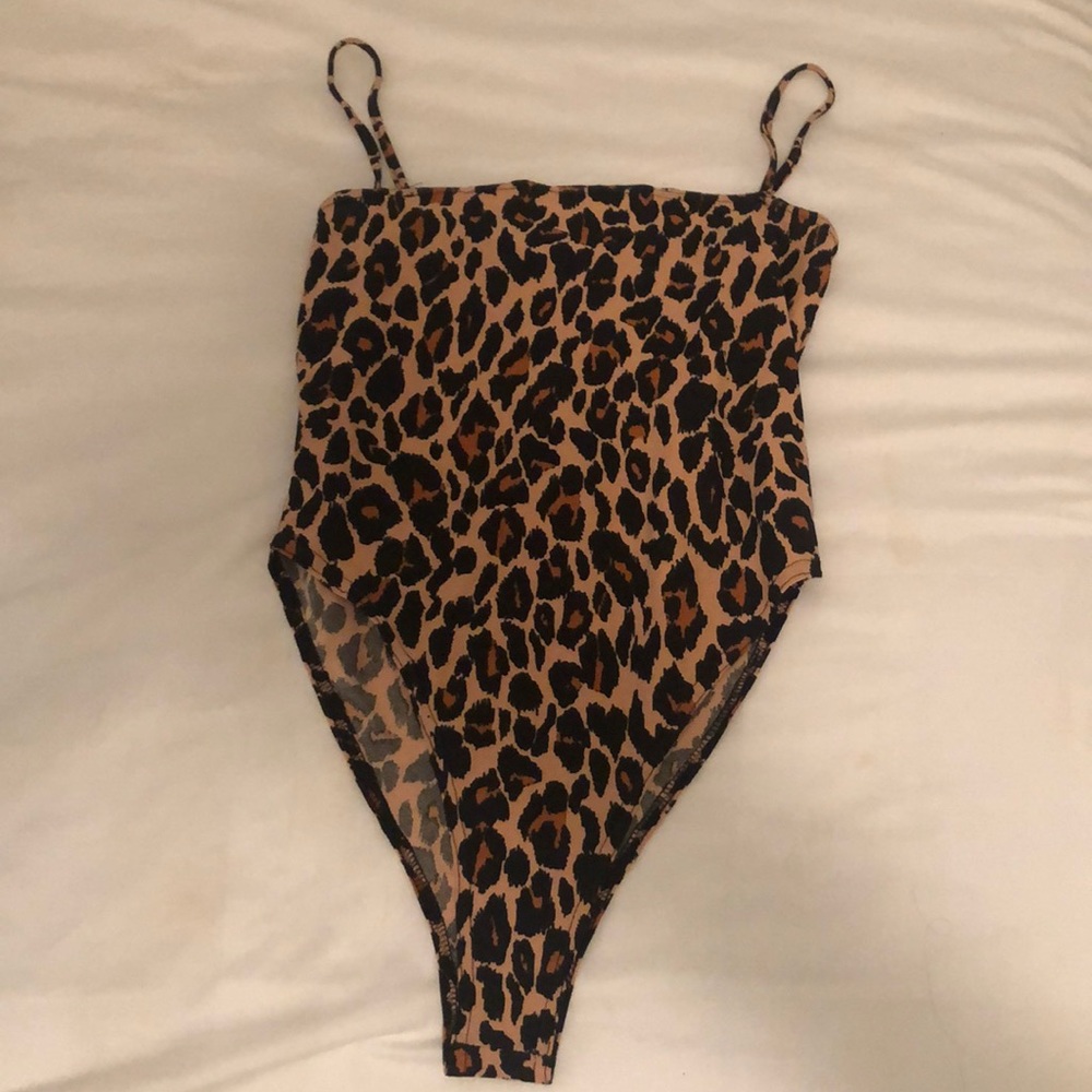 Leopard bodysuit size small